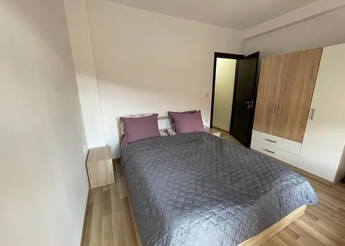 Hancho - - Marvel Apartament